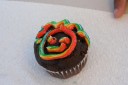 cupcake decorating