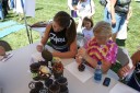 cupcake decorating