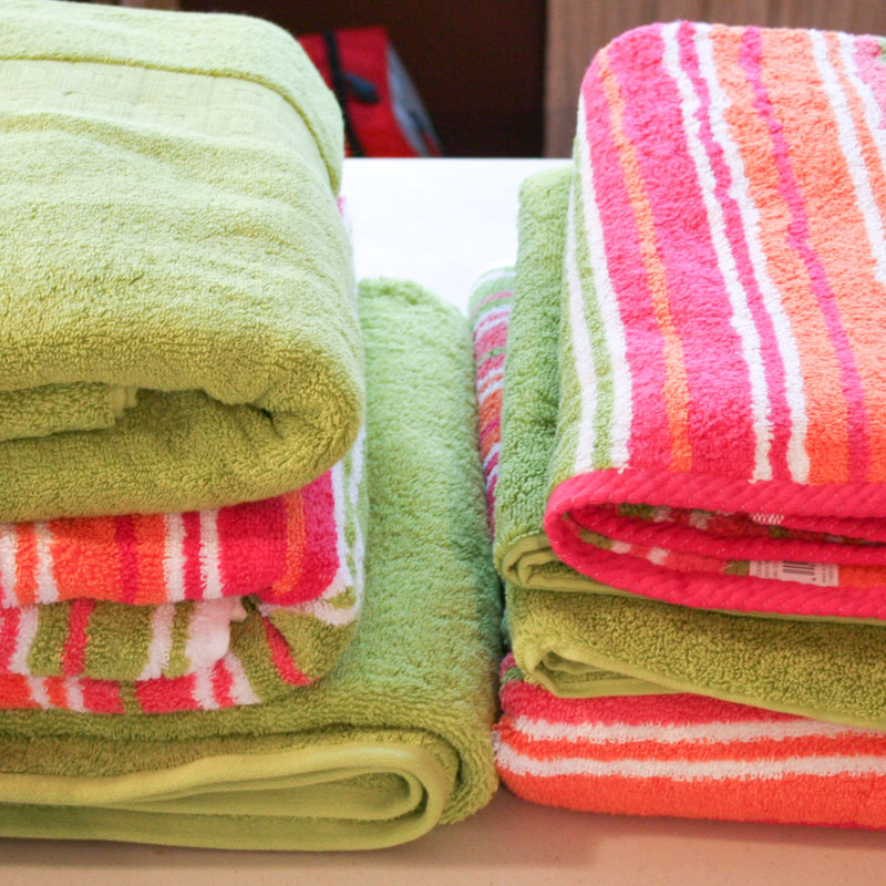 Make an Extra Large Beach Blanket from Towels