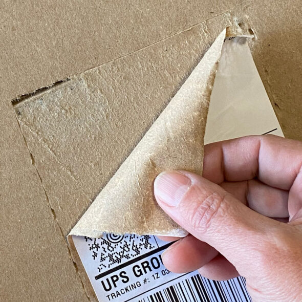 How to remove shipping labels from boxes