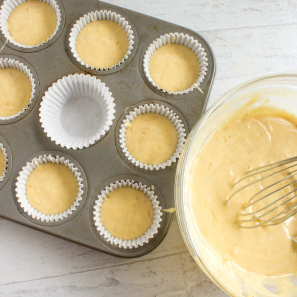 Caramel latte cupcakes with dulce de leche