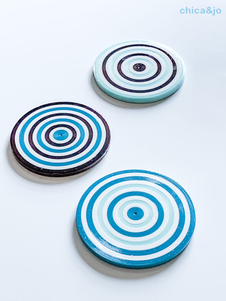 Make Coasters from Curling Ribbon | Chica and Jo