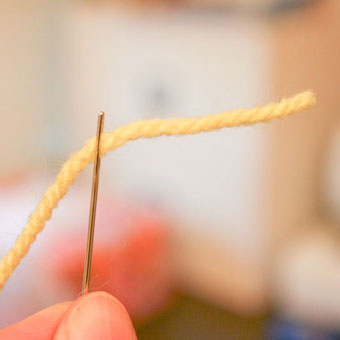 How to Thread Yarn Through a Needle