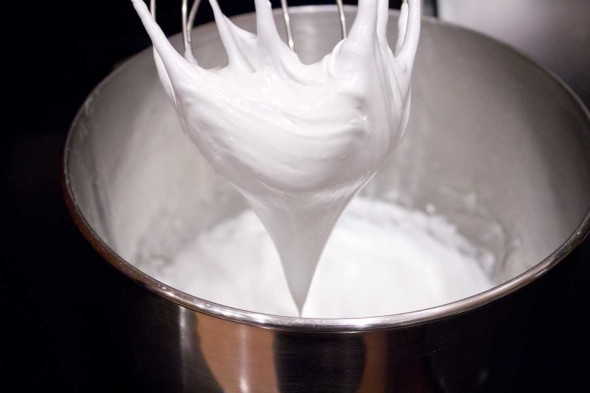 marshmallow-icing-recipe-5