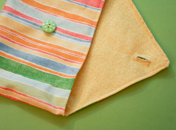 How to sew a button-closure pouch