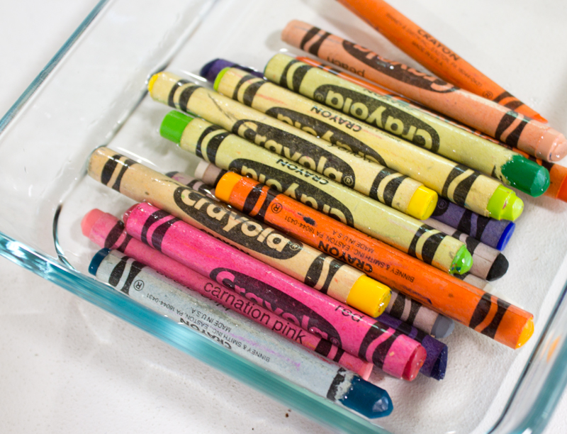 Craft Knife: Upcycle Your Crayons!: How to Make New Crayons from