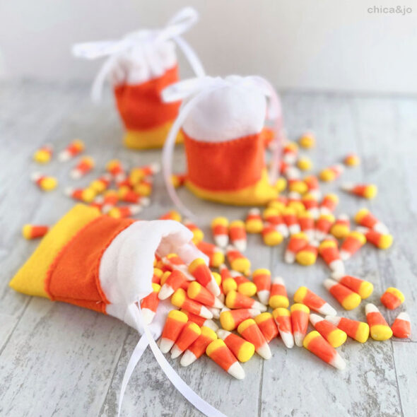 Easy-sew candy corn Halloween treat bags