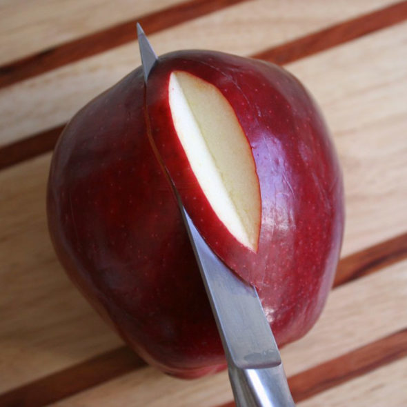 Make a carved apple turkey for Thanksgiving