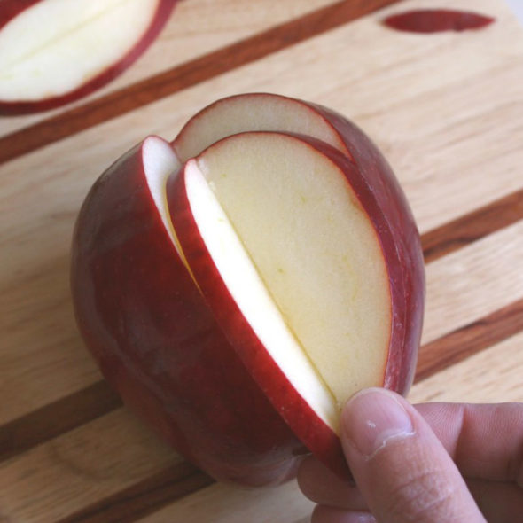 Make a carved apple turkey for Thanksgiving