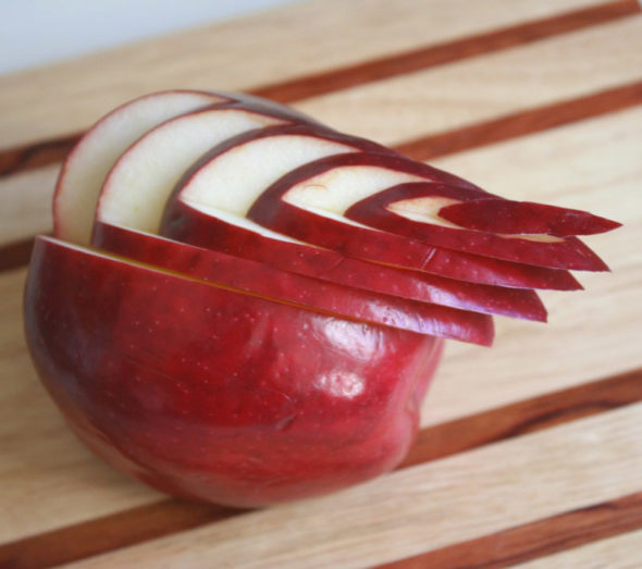 Make a carved apple turkey for Thanksgiving