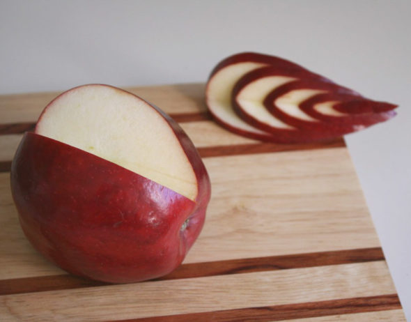 Make a carved apple turkey for Thanksgiving