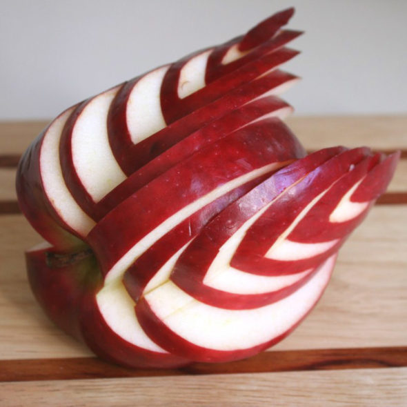 Make a carved apple turkey for Thanksgiving