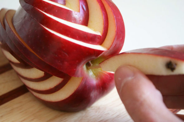 Make a carved apple turkey for Thanksgiving