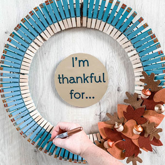 Thanksgiving Clothespin Wreath