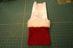 Santa's velvet drawstring pouch