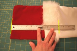 Santa's velvet drawstring pouch