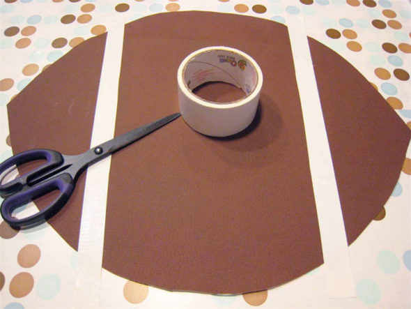 Football shaped table mats for your Super Bowl party