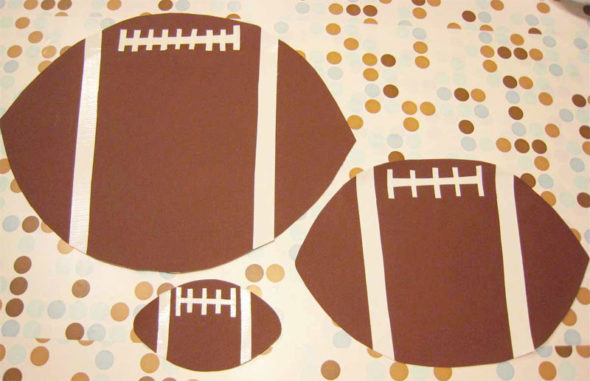 Football shaped table mats for your Super Bowl party