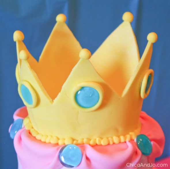 Princess Peach birthday cake