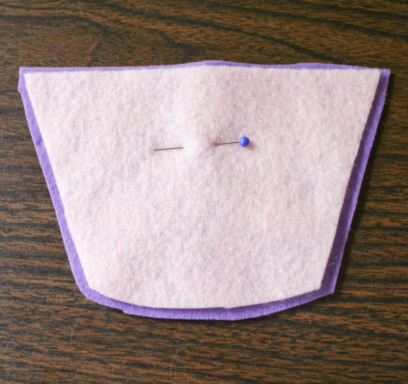 No-sew cupcake baby bib pattern