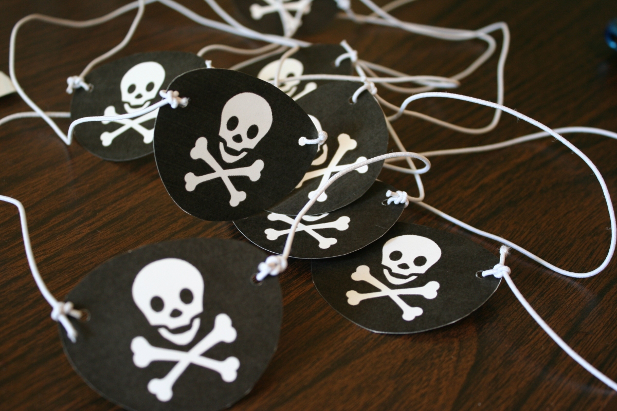 PIRATE EYE PATCH X 10 !! ** PIRATE PARTY**PRIZES*PARTY BAGS** PARTY LOOT** 