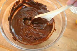 how to temper chocolate