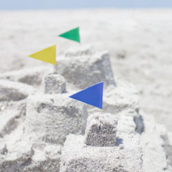 Printable sandcastle flags and pirate flags | Chica and Jo
