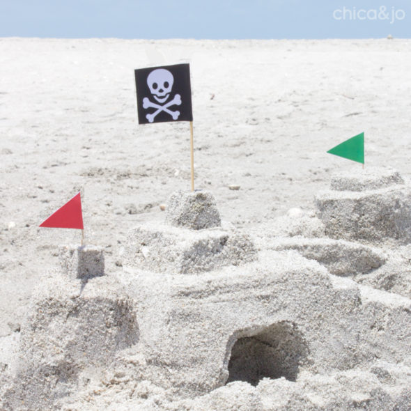 Printable sandcastle flags and pirate flags