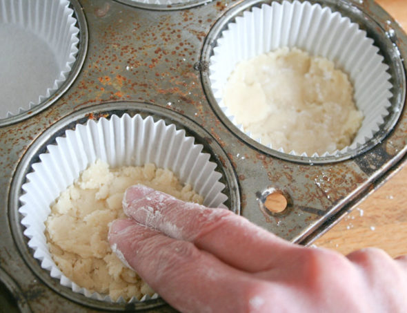 Lemonades Girl Scout cookie cupcake recipe