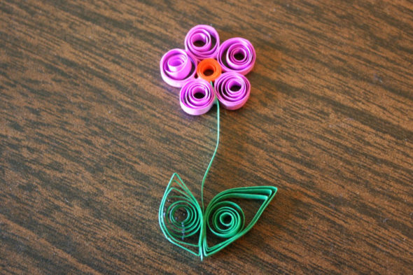 Quilled paper Easter eggs flower