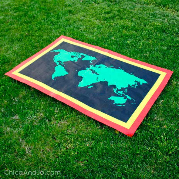 Make an Amazing Race pit stop mat and fanny packs