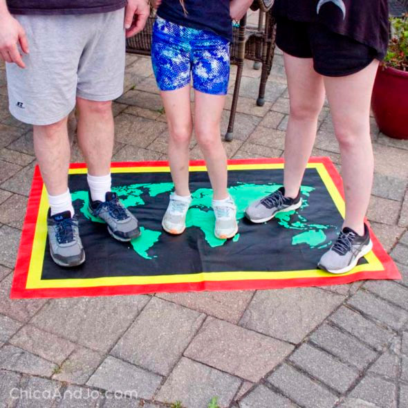 Make an Amazing Race Pit Stop Mat and Fanny Packs