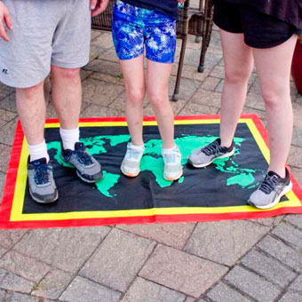 Make an Amazing Race Pit Stop Mat and Fanny Packs