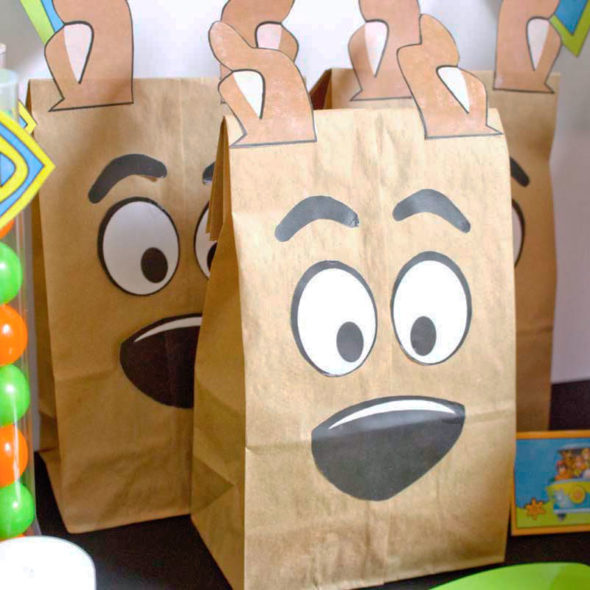 Scooby Doo face birthday party favor bags