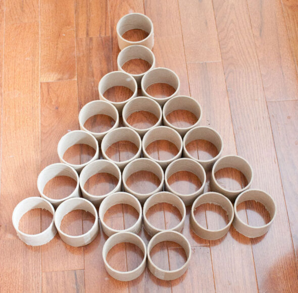 DIY Advent calendar tree from upcycled cardboard tubes