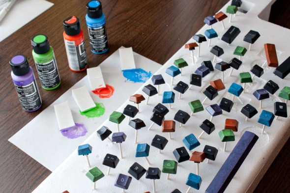 DIY colorful painted computer keyboard
