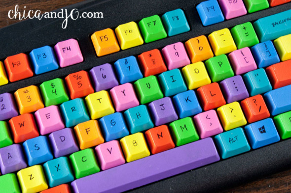 DIY colorful painted computer keyboard