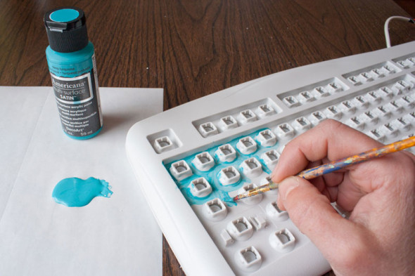 DIY colorful painted computer keyboard