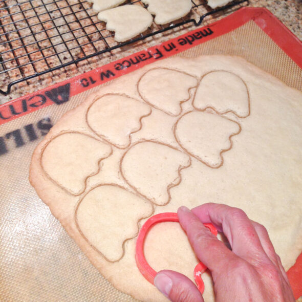 Trick for Sugar Cookies that Keep Their Shape