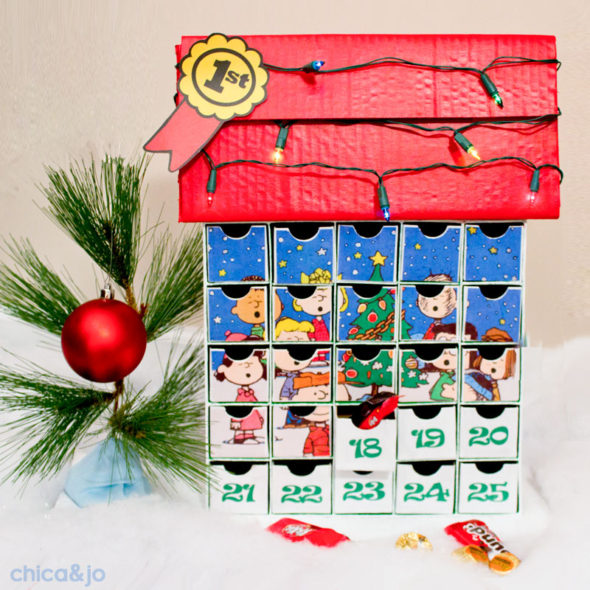Christmas Peanuts Advent Tree with Snoopy & Woodstock 26 Pieces Countdown NIB 
