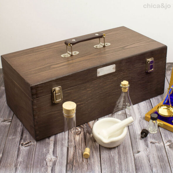 DIY Harry Potter potion making kit for wizards and magic spells