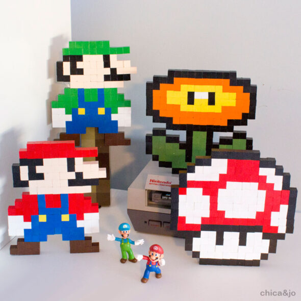 8-Bit Super Mario Brothers Pixel Art (Free Pattern) | Chica And Jo