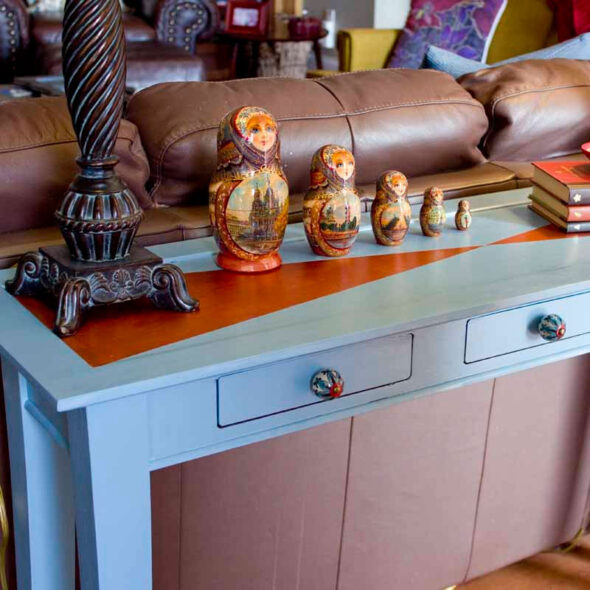 Chalk Painted Sofa Table Redo