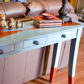 Chalk Painted Sofa Table Redo