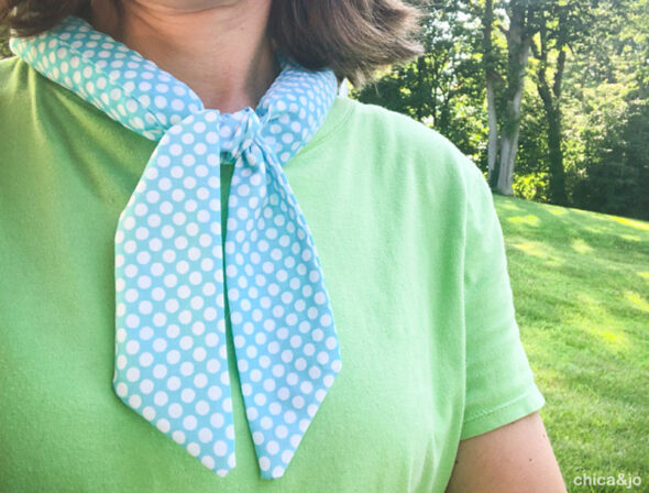 Make your own cooling neck wraps with water beads