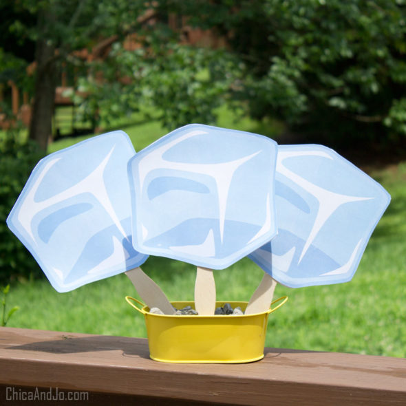 Fun DIY Paddle Fans for Summer Parties