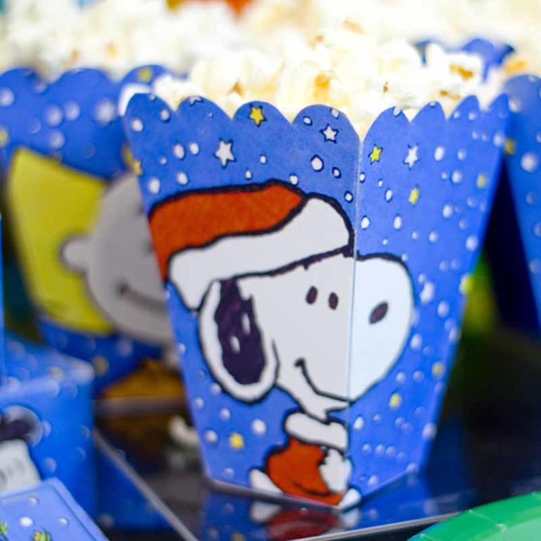 Peanuts Charlie Brown Christmas party Printables | Chica and Jo