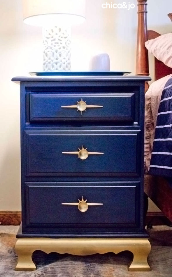 Flea market find nightstand make-over