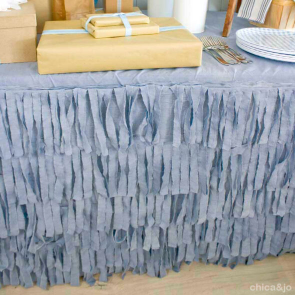 No-sew Rustic Fringed Tablecloth for a Party
