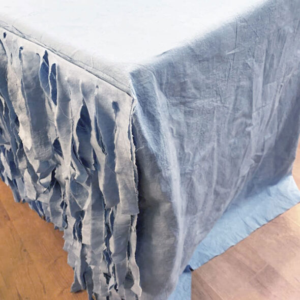 No-sew rustic fringed tablecloth for a party